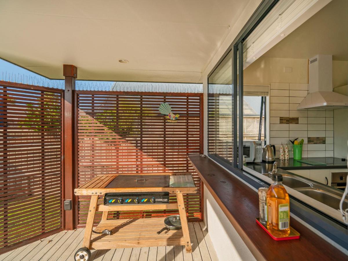Sunlight Bach - Whitianga Holiday Home Exterior photo