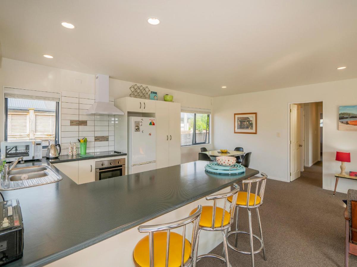 Sunlight Bach - Whitianga Holiday Home Exterior photo