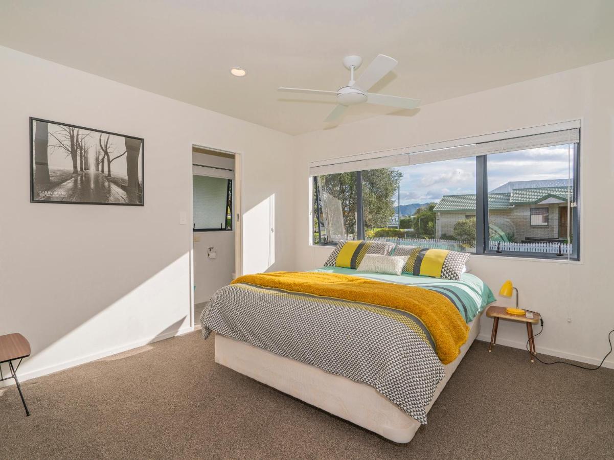 Sunlight Bach - Whitianga Holiday Home Exterior photo